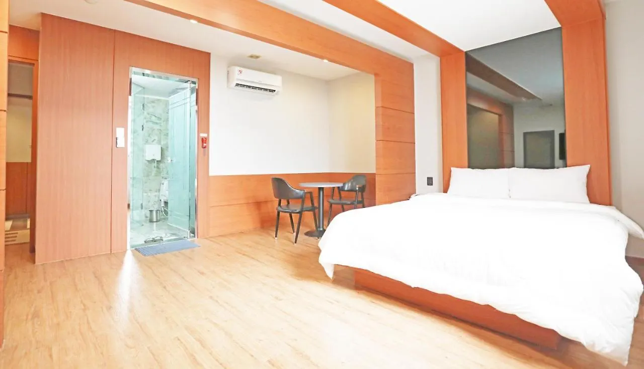 Incheon Airport Hotel June