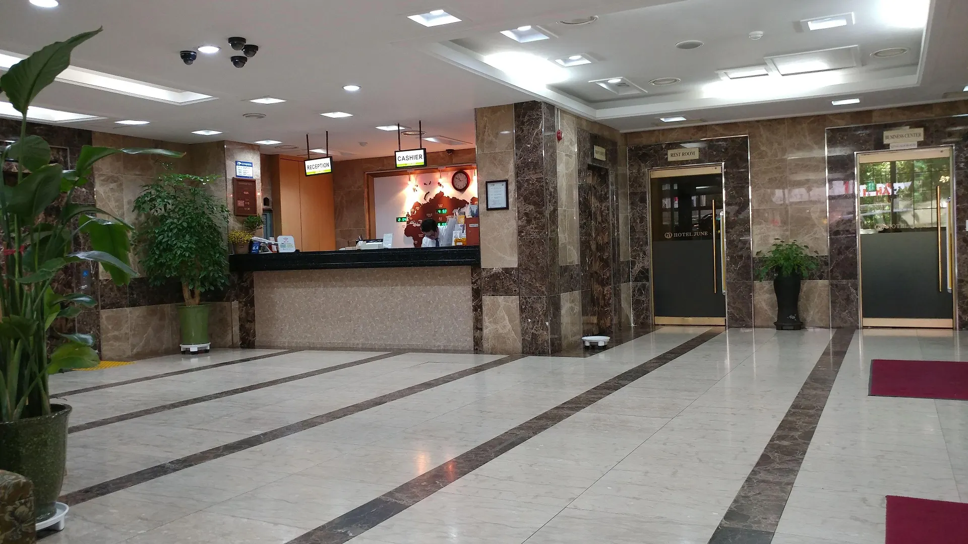 ***  Incheon Airport Hotel June South Korea