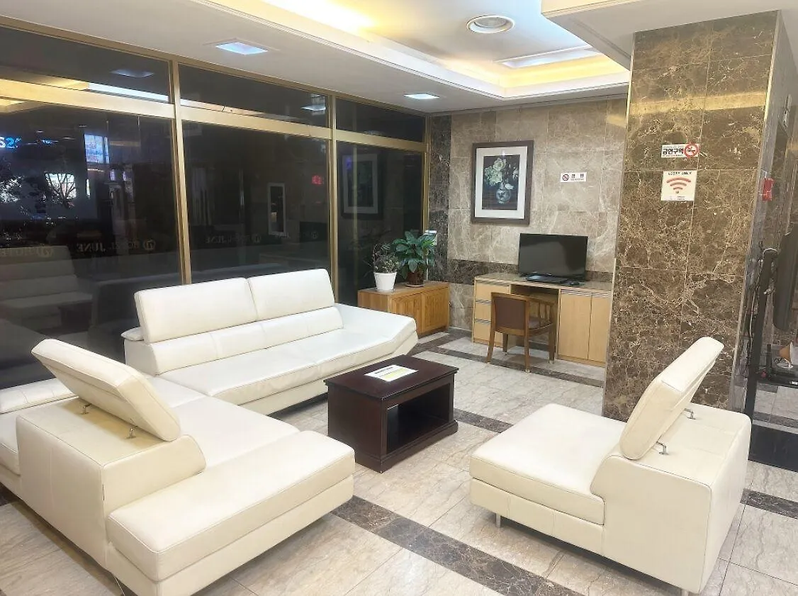 Incheon Airport Hotel June
