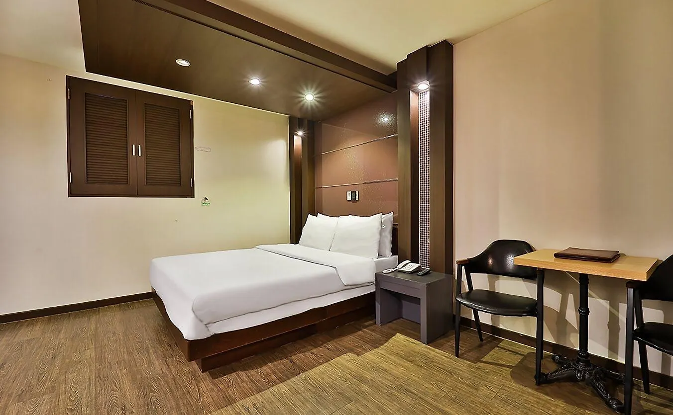 Incheon Airport Hotel June 3*,
