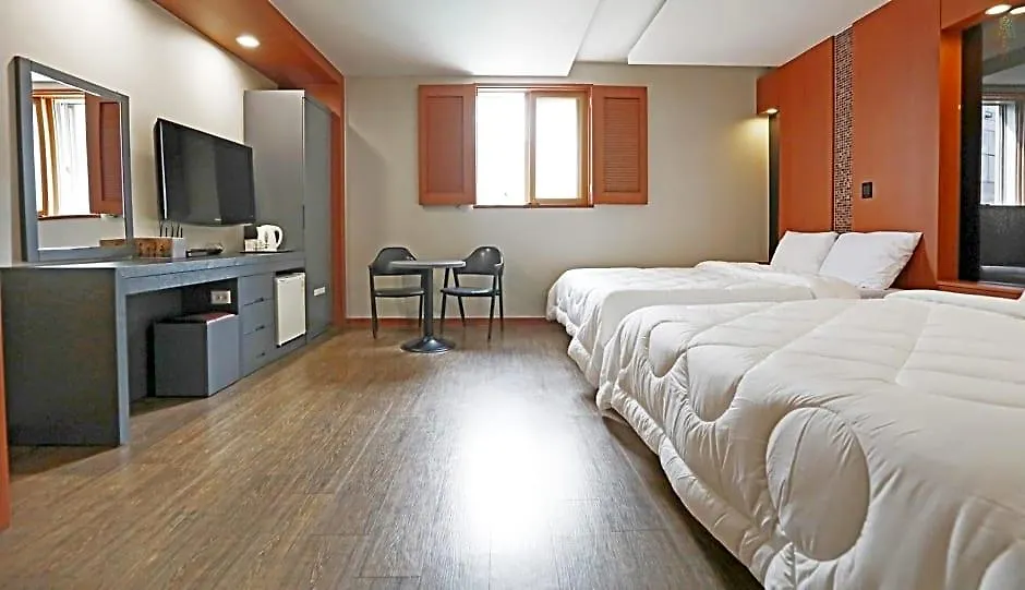 Incheon Airport Hotel June