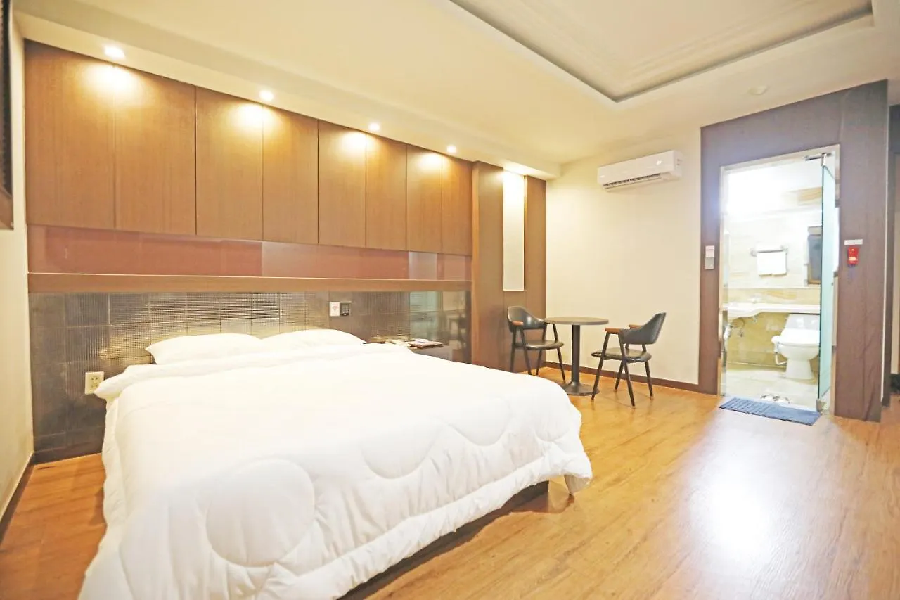 Incheon Airport Hotel June
