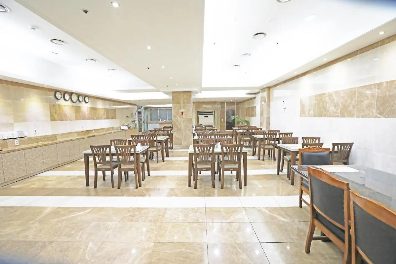 Incheon Airport Hotel June 3*,