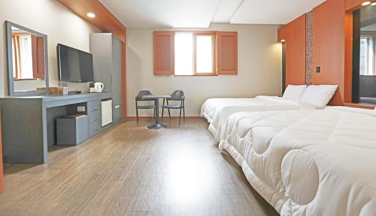 Incheon Airport Hotel June