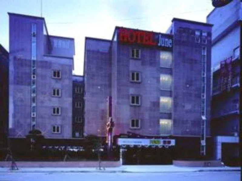 Incheon Airport Hotel June